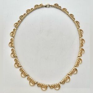 Banana Republic Gold Tone Faux Pearl Scalloped Necklace Filigree Link Classic